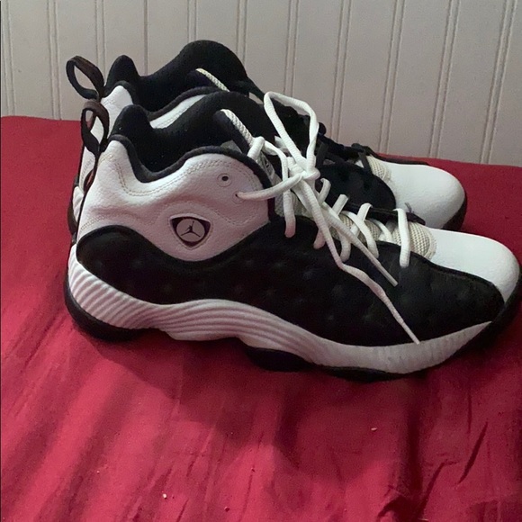 Jordan team 2 - Picture 2 of 3